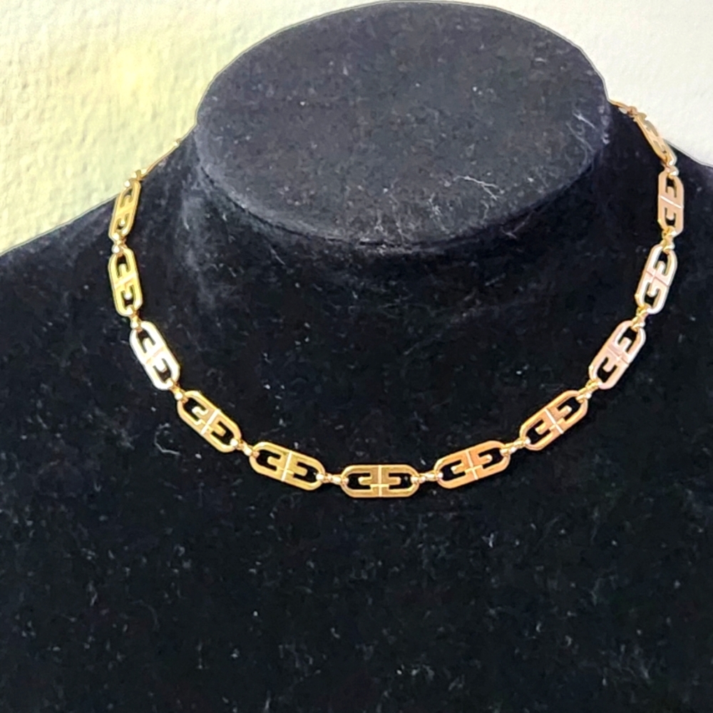 Givenchy necklace 18k gold plated